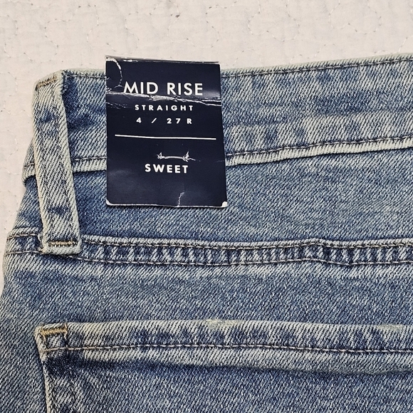 NWT Lucky Brand Mid Rise Sweet Straight Leg Jeans - Picture 10 of 12